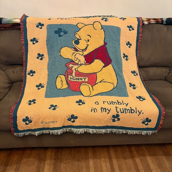 Vtg Disney Winnie The Pooh Blanket Throw A Rumbly In My Tumbly 1990’s 56 X 49 - Picture 2 of 10